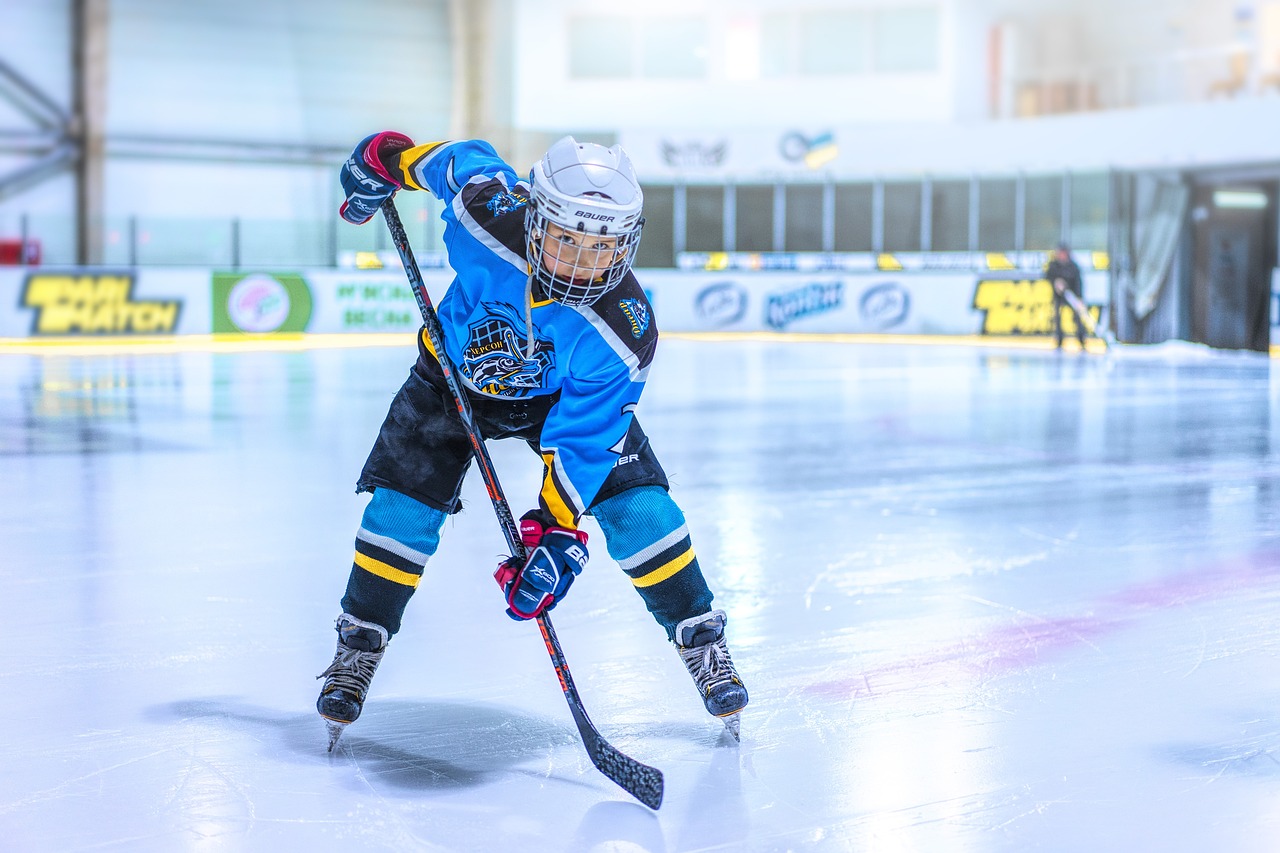 sport hockey player winter uniform 6784082