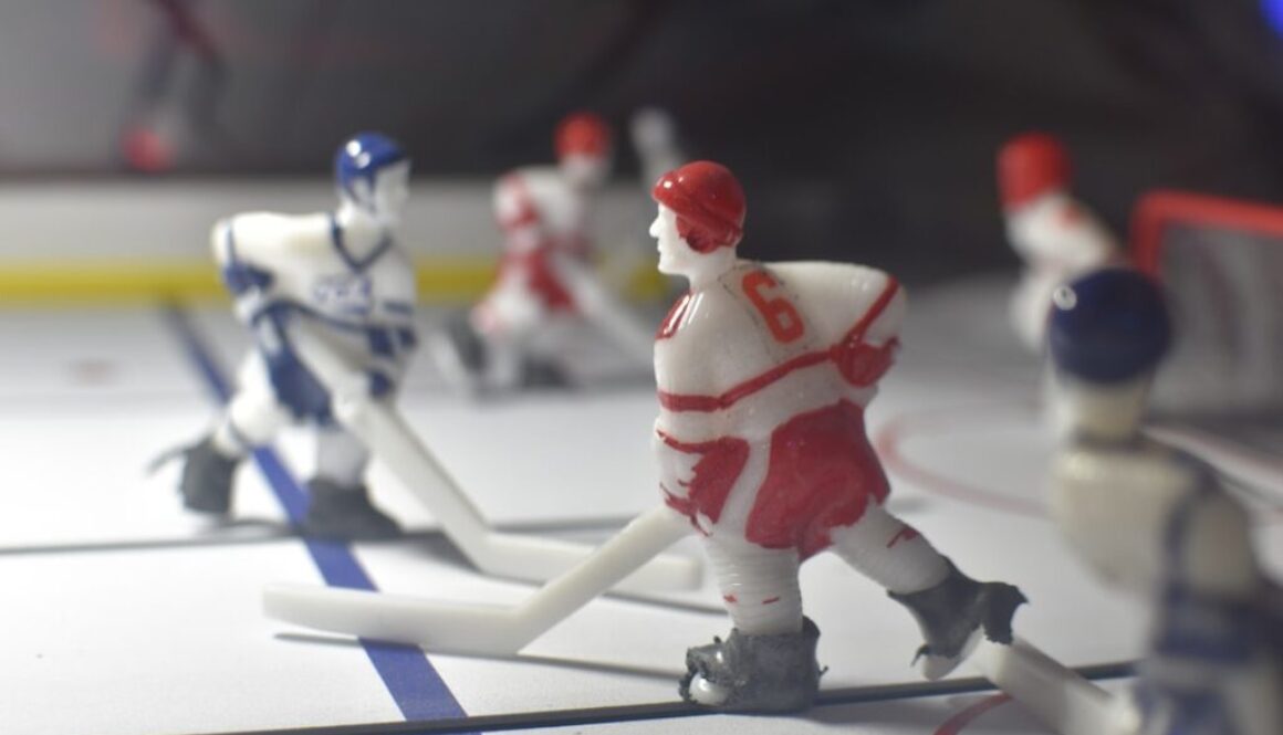 Historia hokeja na świecie – jak hokej na lodzie zdobył popularność