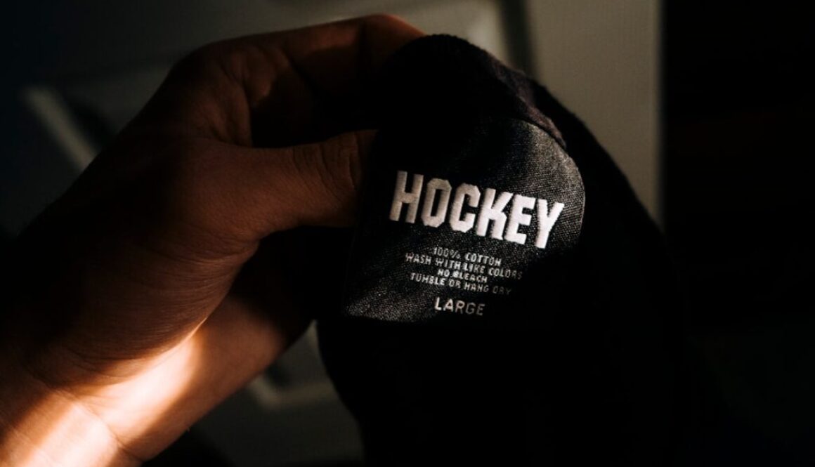 Wybór odpowiedniego kasku do hokeja na lodzie - jak kupić najlepszy