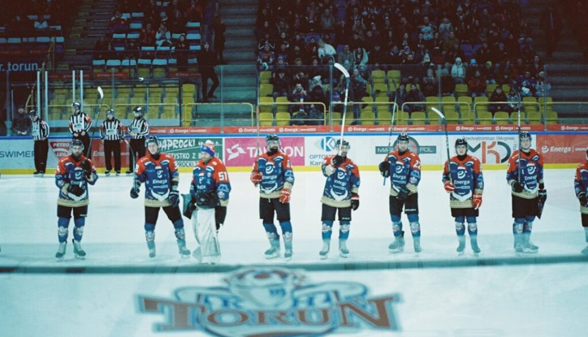 Legendarne mecze polskiej reprezentacji hokejowej – chwile, które zapamiętano